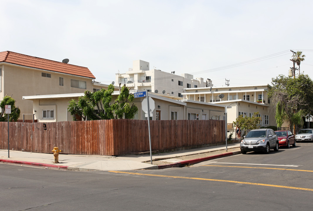 1403 Brockton Ave in Los Angeles, CA - Building Photo