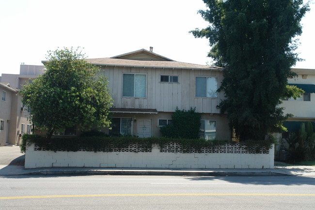 4550 Hazeltine Ave in Sherman Oaks, CA - Building Photo - Building Photo