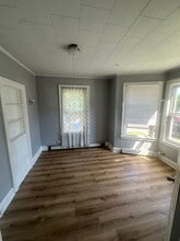 15 13th St, Unit Unit 1 in Norwich, CT - Building Photo - Building Photo