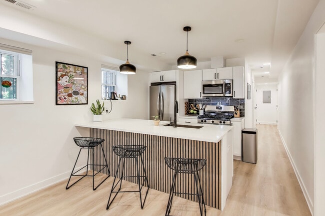 property at 2619 N Kimball Ave