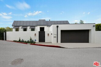 1539 Viewsite Dr in Los Angeles, CA - Building Photo - Building Photo