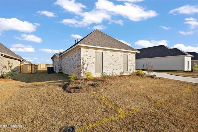 464 Aurora Cir in Canton, MS - Building Photo - Building Photo