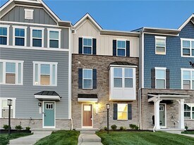 4806 Spruce Rd in Gibsonia, PA - Building Photo