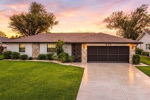 290 Rotonda Cir in Rotonda West, FL - Building Photo