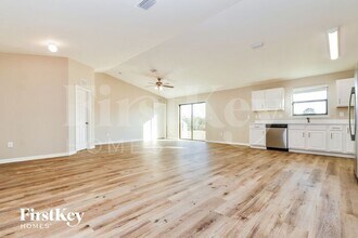 3617 Valmora Ct in Lehigh Acres, FL - Building Photo - Building Photo