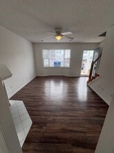 3835 Sterling Pointe Dr in Winterville, NC - Building Photo - Building Photo