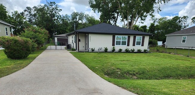 6221 Wipprecht St in Houston, TX - Building Photo - Building Photo