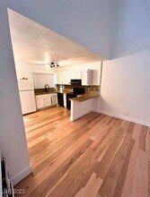 5198 Garden Ln, Unit D in Las Vegas, NV - Building Photo - Building Photo