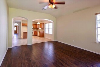 9401 Billingham Trail in Austin, TX - Building Photo - Building Photo