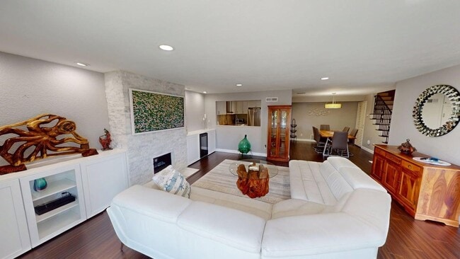 property at 68 Montego Ct