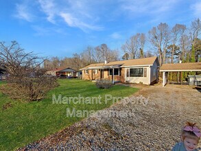 1104 Dorothy St in Spartanburg, SC - Building Photo - Building Photo