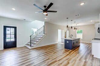 5407 Lee St in Houston, TX - Building Photo - Building Photo