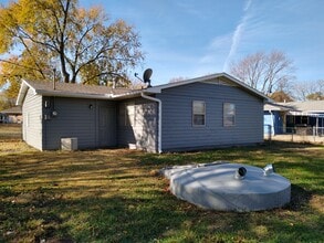 3326 SW Kiowa St in Topeka, KS - Building Photo - Building Photo