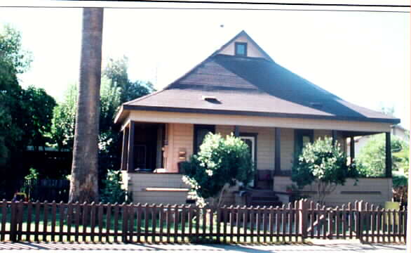 444 North St in Healdsburg, CA - Foto de edificio - Building Photo