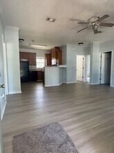 1130 Grapefruit Rd SE in Palm Bay, FL - Building Photo - Building Photo