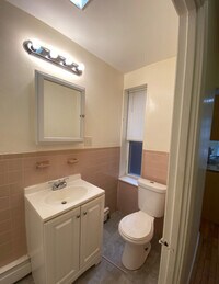 145 Chelsea St, Unit 1R photo'