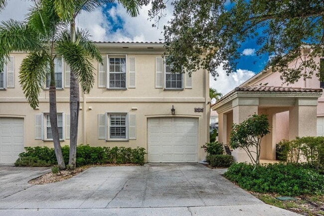 2151 Tigris Dr in West Palm Beach, FL - Building Photo - Building Photo
