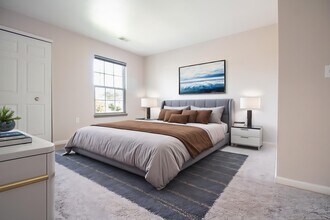 Silver Creek Apartments in Flat Rock, MI - Foto de edificio - Building Photo