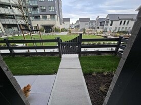 15738-15785 85 Ave in Surrey, BC - Building Photo