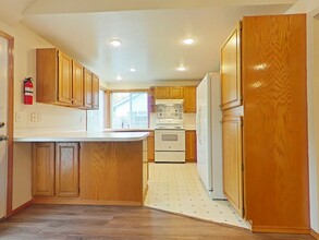 763 NW Sundance Cir in Corvallis, OR - Building Photo - Building Photo