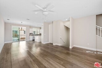 4384 Paxton Pl in Calabasas, CA - Building Photo - Building Photo