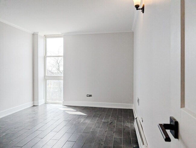1043 S York Rd in Bensenville, IL - Building Photo - Building Photo