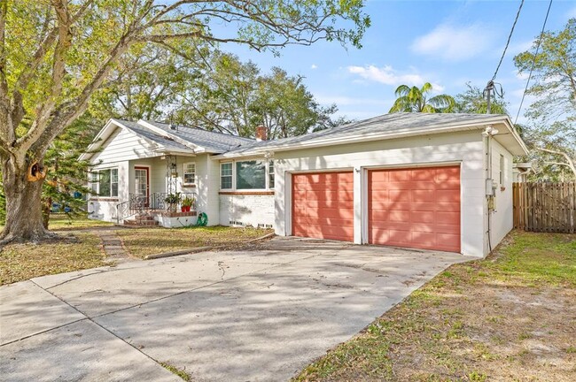 1023 W Ohio Ave in Tampa, FL - Building Photo - Building Photo