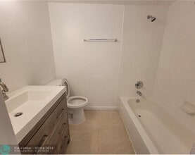 8071 NW 44th Ct-Unit -1 in Coral Springs, FL - Building Photo - Building Photo