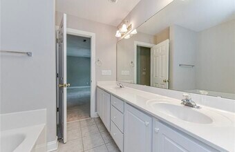 4460 Coventry Row Ct in Charlotte, NC - Building Photo - Building Photo