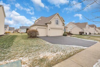 3796 Village Club Dr in Powell, OH - Building Photo - Building Photo