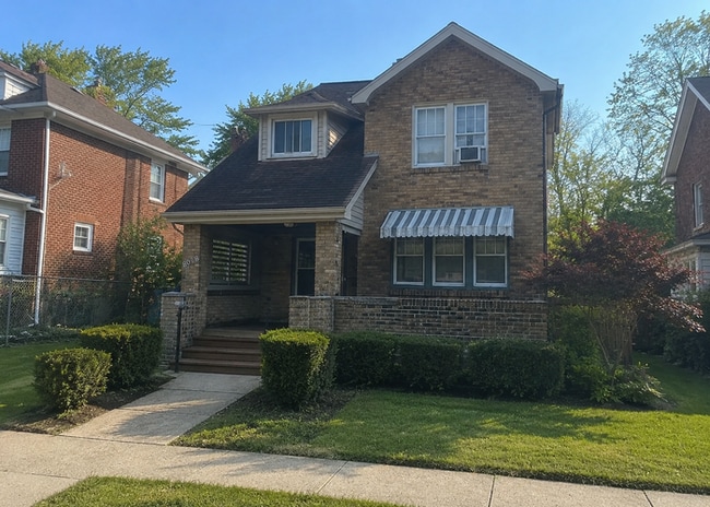 property at 8918 Frankstown Rd