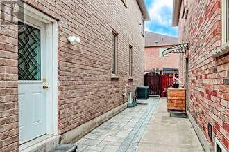 86 Black Maple Crescent in Vaughan, ON - Building Photo - Building Photo