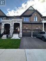 1471 Blackmore St in Innisfil, ON - Building Photo