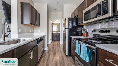 195 N Creek Dr in Summerville, SC - Foto de edificio - Building Photo