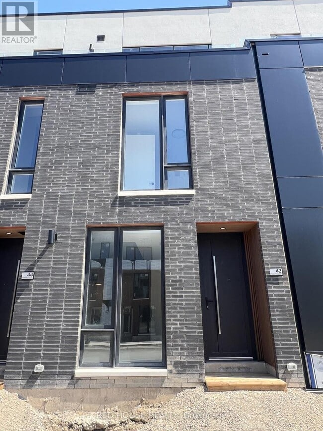 property at 42 Everett Cmn
