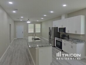 509 E Lake Ave in Tampa, FL - Building Photo - Building Photo