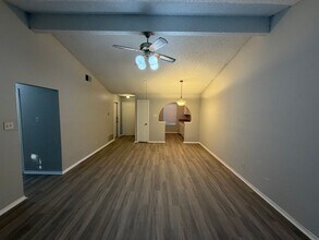 7306 Hardesty in San Antonio, TX - Building Photo - Building Photo