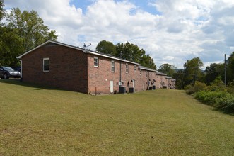 2301 Lakeland Dr in Cookeville, TN - Building Photo - Building Photo