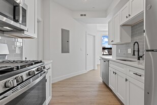 1137 Washington St in Boston, MA - Building Photo