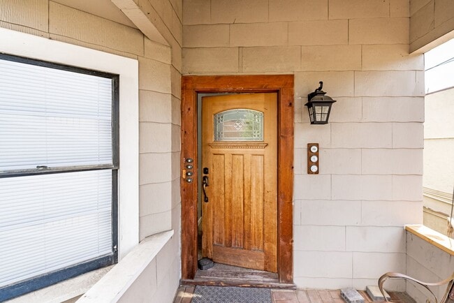 1214 Chestnut St in Alameda, CA - Building Photo - Building Photo