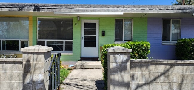 property at 907 E Laird Ave
