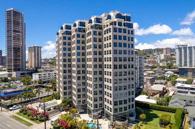 Queen Victoria Condominiums in Honolulu, HI - Foto de edificio - Building Photo