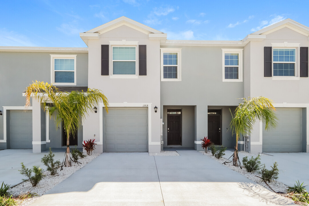 11904 Stoneport Pl in Riverview, FL - Foto de edificio