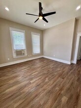 1403 14th St in Huntsville, TX - Building Photo - Building Photo