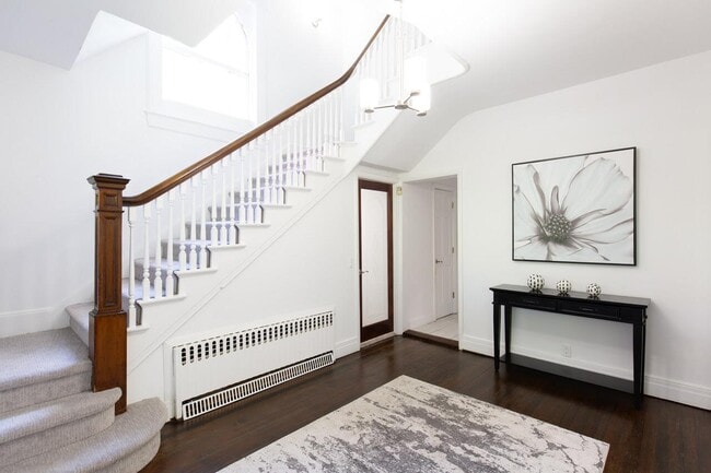 557 Martling Ave in Tarrytown, NY - Building Photo - Building Photo