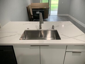 8484 NW 23rd Manor in Coral Springs, FL - Building Photo - Building Photo