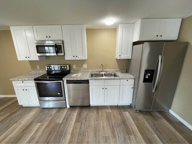 136 Kimberling City Ctr Ln, Unit 5 in Kimberling City, MO - Foto de edificio - Building Photo