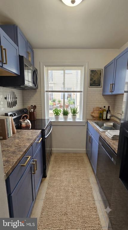 property at 705 Brandywine St SE