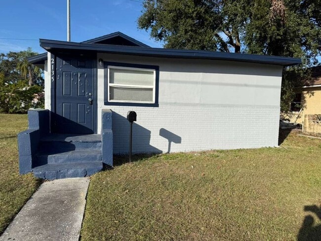 property at 2135 Oakley Ave S