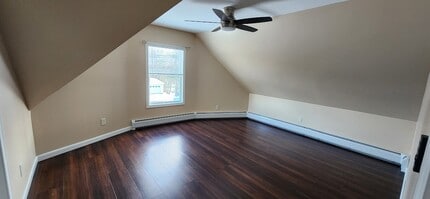 142 College Ave, Unit #2 in Waterville, ME - Building Photo - Building Photo